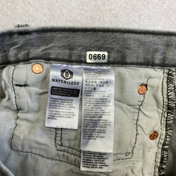 Levi's 501 Jeans Men's 32 Gray Denim Straight Leg Actual Size 31 x 31 - Picture 3 of 10
